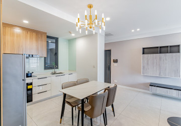 2 Bedroom Serviced Apartment For Rent - BKK1, Phnom Penh thumbnail