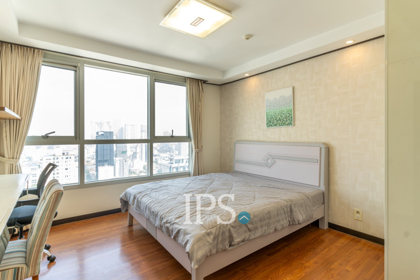 27th Floor 3 Bedroom Condo For Sale - Decastle Royal, BKK1, Phnom Penh