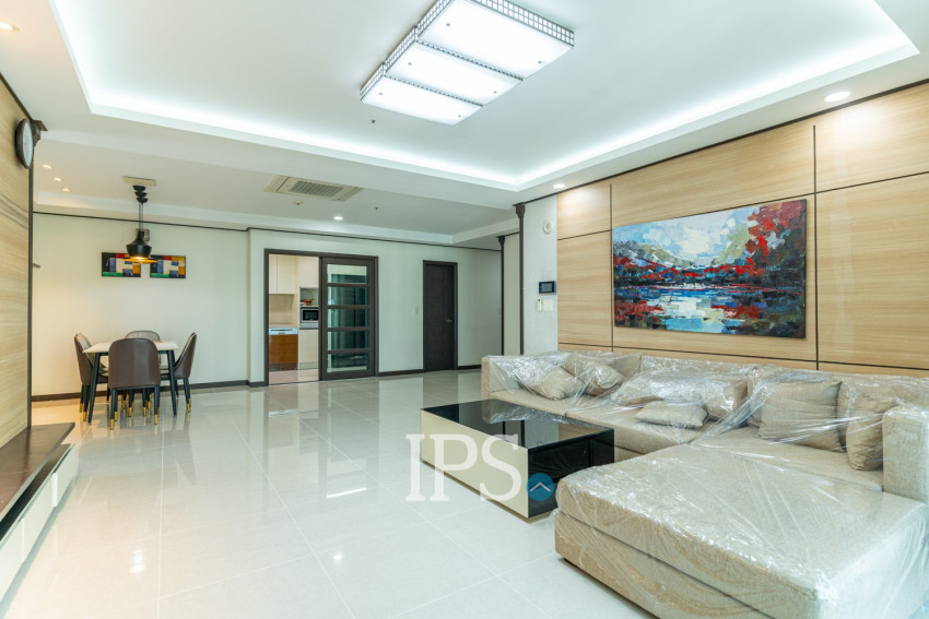 27th Floor 3 Bedroom Condo For Sale - Decastle Royal, BKK1, Phnom Penh