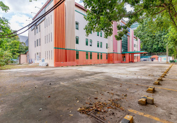 7,000 Sqm Commercial Building For Rent - Tonle Bassac, Phnom Penh thumbnail