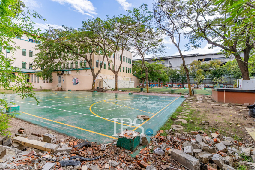 7,000 Sqm Commercial Building For Rent - Tonle Bassac, Phnom Penh