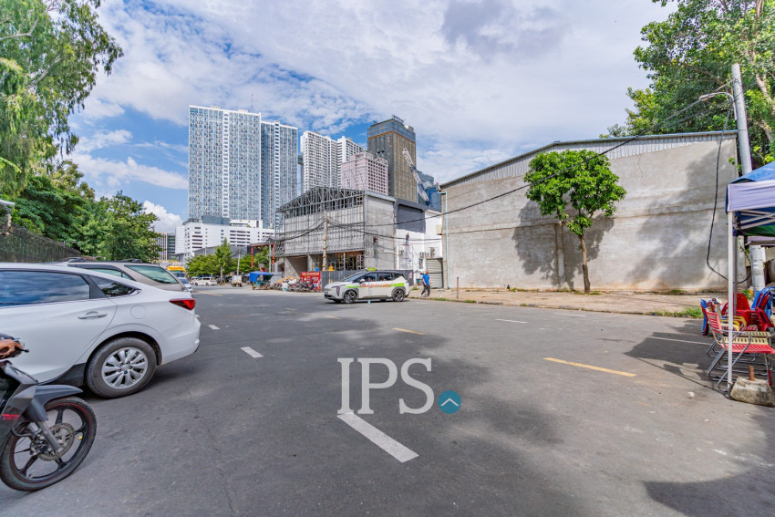 7,000 Sqm Commercial Building For Rent - Tonle Bassac, Phnom Penh