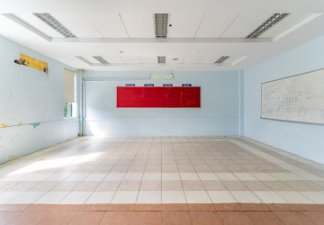 7,000 Sqm Commercial Building For Rent - Tonle Bassac, Phnom Penh thumbnail
