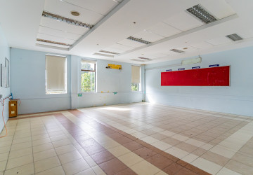 7,000 Sqm Commercial Building For Rent - Tonle Bassac, Phnom Penh thumbnail