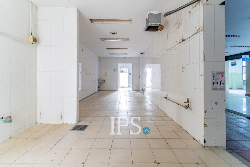 7,000 Sqm Commercial Building For Rent - Tonle Bassac, Phnom Penh