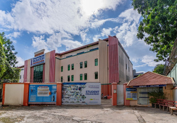 7,000 Sqm Commercial Building For Rent - Tonle Bassac, Phnom Penh thumbnail