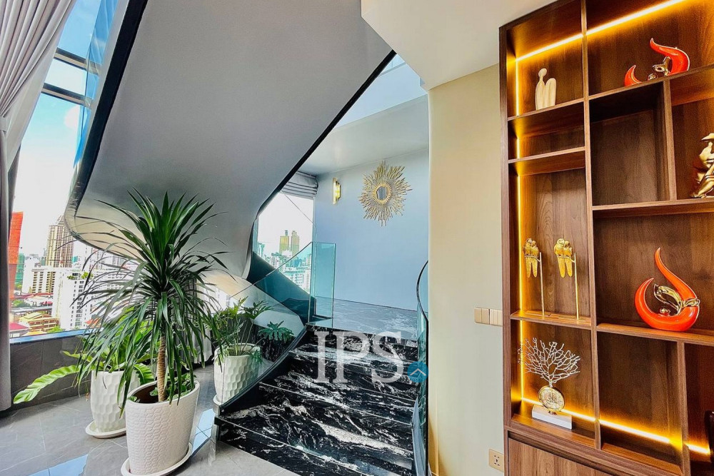 23th Floor Duplex 4 Bedroom Condo For Sale - The Penthouse Residence, Tonle Bassac, Phnom Penh - Image 3