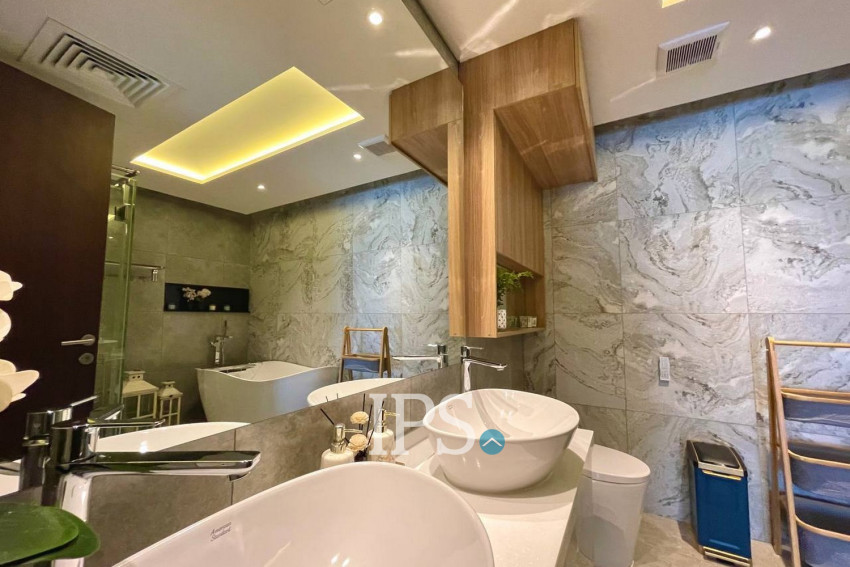 36th Floor Penthouse 4 Bedroom Condo For Sale - The Penthouse, Tonle Bassac, Phnom Penh