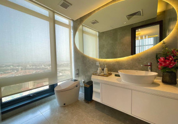 36th Floor Penthouse 4 Bedroom Condo For Sale - The Penthouse, Tonle Bassac, Phnom Penh thumbnail