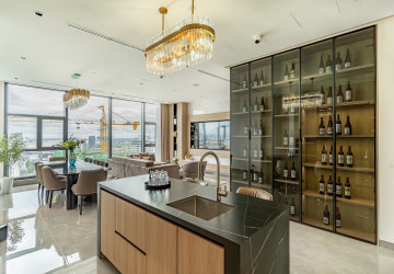 33nd Floor Premium Residence 3 Bedroom Condo For Sale - UC88, BKK1, Phnom Penh thumbnail