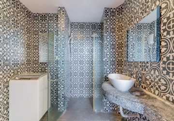 6th Floor 2 Bedroom Condo For Sale - Mekong View Tower 1, Chroy Changvar, Phnom Penh thumbnail