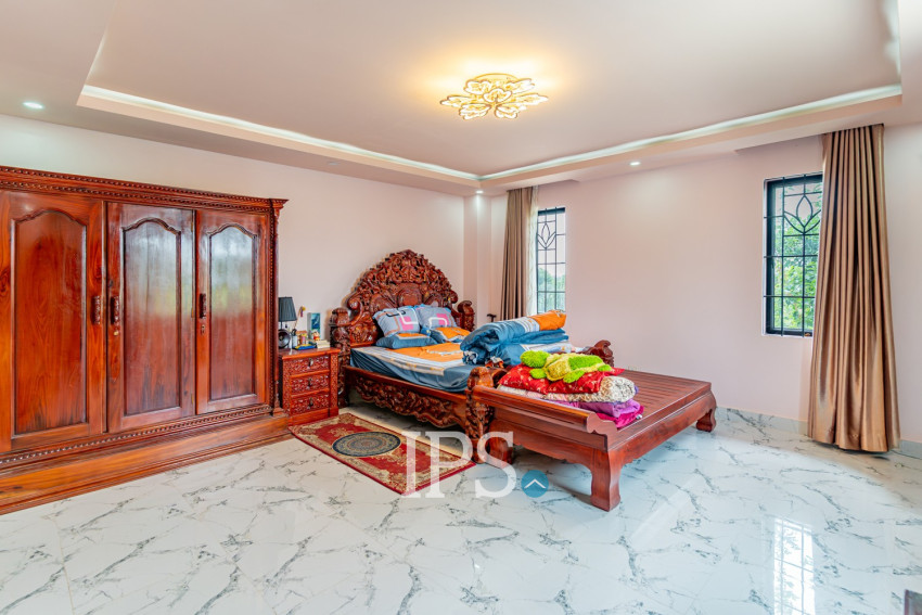 5 Bedroom Villa For Rent - Prey Sor, Phnom Penh