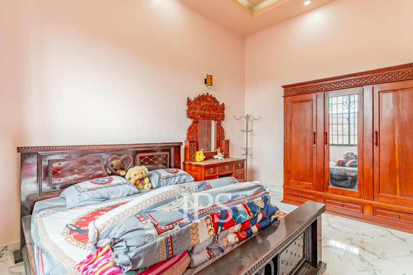 5 Bedroom Villa For Rent - Prey Sor, Phnom Penh