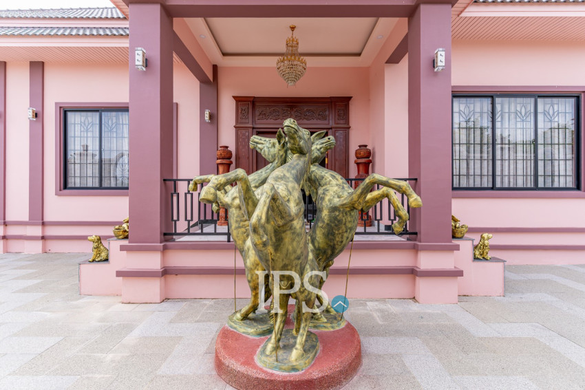 5 Bedroom Villa For Rent - Prey Sor, Phnom Penh