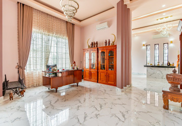 5 Bedroom Villa For Rent - Prey Sor, Phnom Penh thumbnail