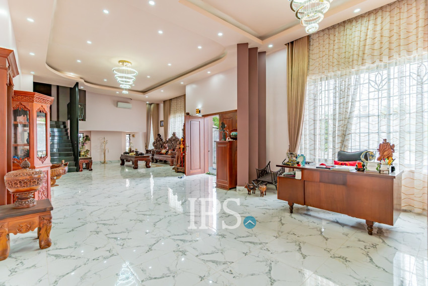 5 Bedroom Villa For Rent - Prey Sor, Phnom Penh