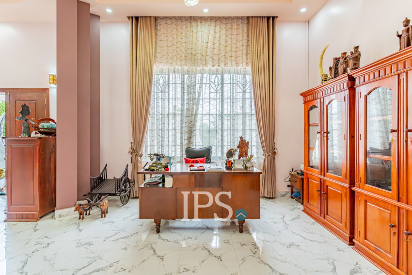5 Bedroom Villa For Rent - Prey Sor, Phnom Penh