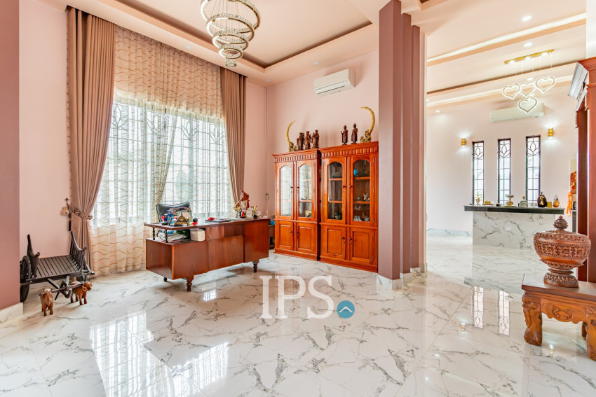 5 Bedroom Villa For Rent - Prey Sor, Phnom Penh