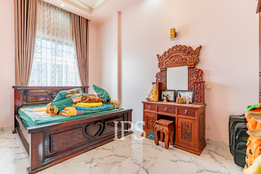 5 Bedroom Villa For Rent - Prey Sor, Phnom Penh