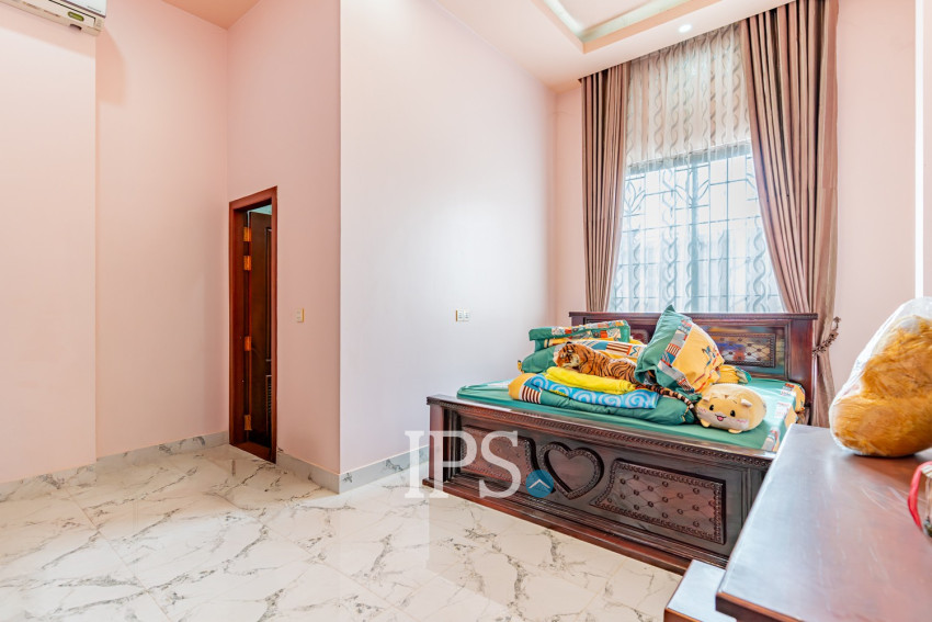 5 Bedroom Villa For Rent - Prey Sor, Phnom Penh