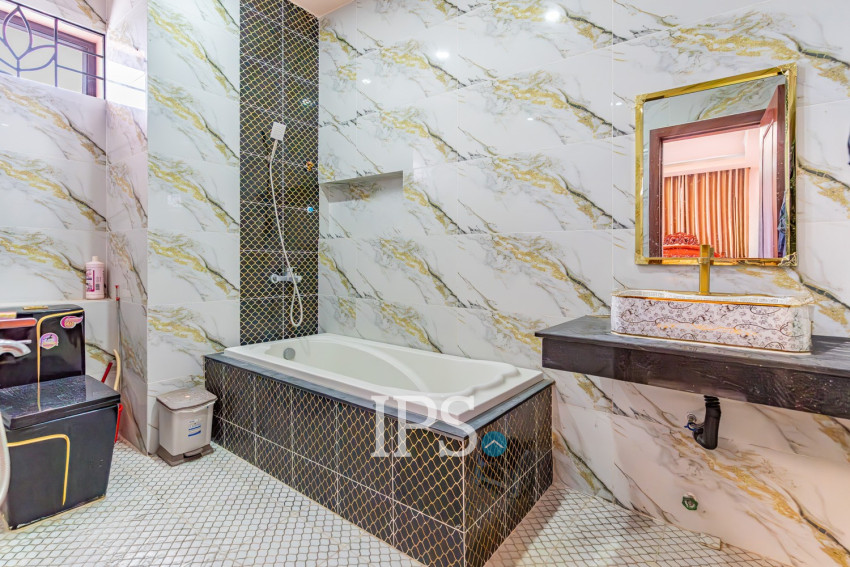 5 Bedroom Villa For Rent - Prey Sor, Phnom Penh