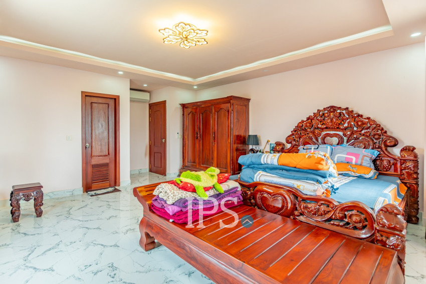 5 Bedroom Villa For Rent - Prey Sor, Phnom Penh