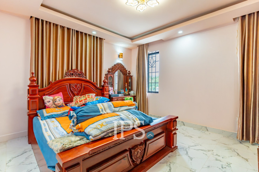 5 Bedroom Villa For Rent - Prey Sor, Phnom Penh