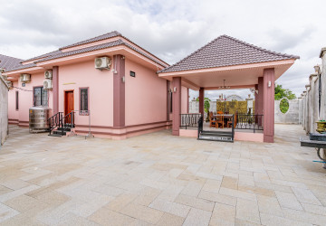 5 Bedroom Villa For Rent - Prey Sor, Phnom Penh thumbnail
