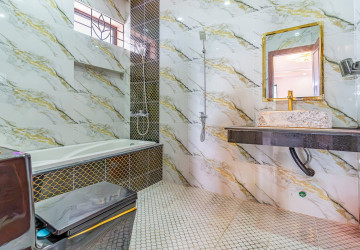 5 Bedroom Villa For Rent - Prey Sor, Phnom Penh thumbnail