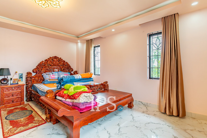 5 Bedroom Villa For Rent - Prey Sor, Phnom Penh