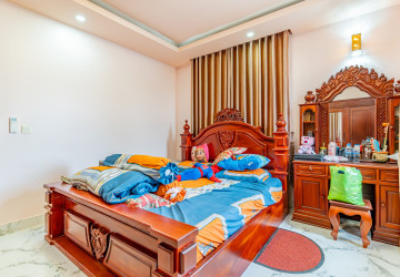 5 Bedroom Villa For Rent - Prey Sor, Phnom Penh thumbnail