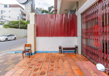 6 Bedroom Shophouse For Sale - BKK1, Phnom Penh thumbnail