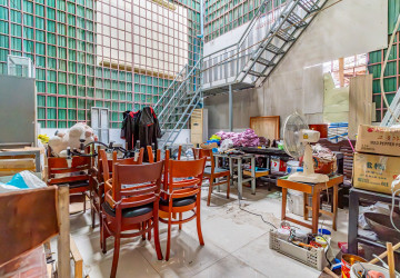6 Bedroom Shophouse For Rent - BKK1, Phnom Penh thumbnail