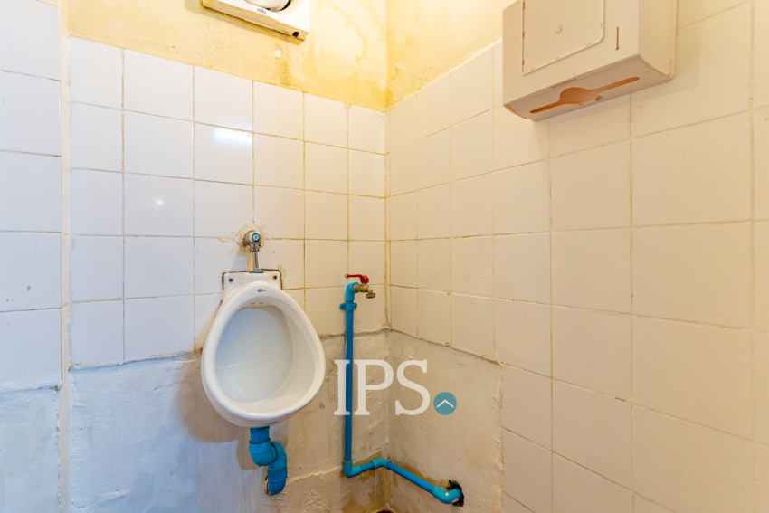 6 Bedroom Shophouse For Rent - BKK1, Phnom Penh