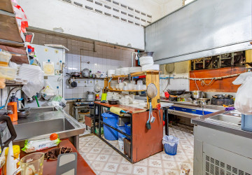 6 Bedroom Shophouse For Rent - BKK1, Phnom Penh thumbnail