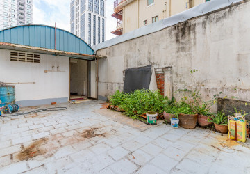 6 Bedroom Shophouse For Rent - BKK1, Phnom Penh thumbnail