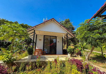 11 Bungalows Resort with Restaurant For Rent - Koh Touch Village, Koh Rong Island thumbnail