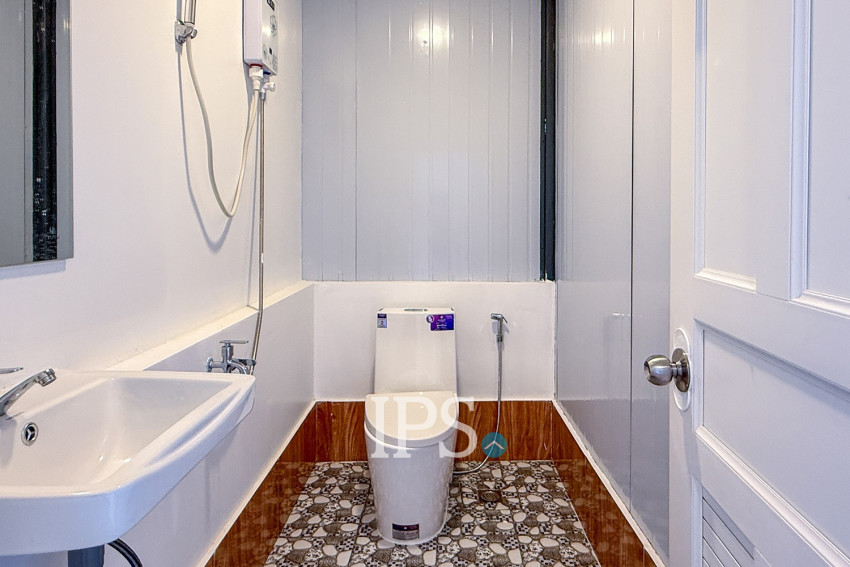 11 Bungalows Resort with Restaurant For Rent - Koh Touch Village, Koh Rong Island