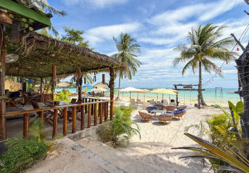 Beachfront Resort with Restaurant For Rent - Coconut Beach, Koh Rong Island thumbnail