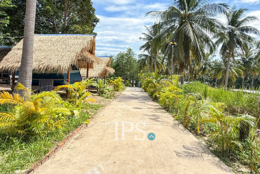 Beachfront Resort with Restaurant For Rent - Coconut Beach, Koh Rong Island