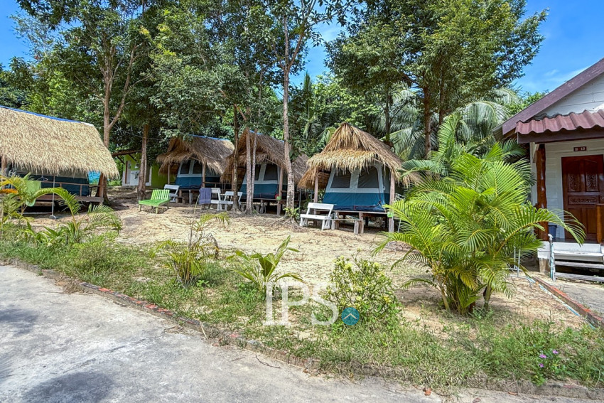 Beachfront Resort with Restaurant For Rent - Coconut Beach, Koh Rong Island