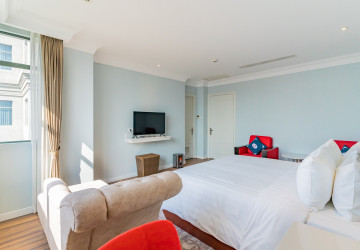 3 Bedroom Serviced Penthouse For Rent - Srah Chork, Phnom Penh thumbnail