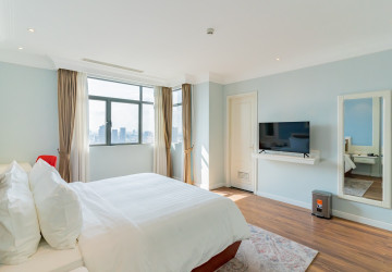 3 Bedroom Serviced Penthouse For Rent - Srah Chork, Phnom Penh thumbnail
