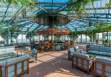 3 Bedroom Serviced Penthouse For Rent - Srah Chork, Phnom Penh thumbnail