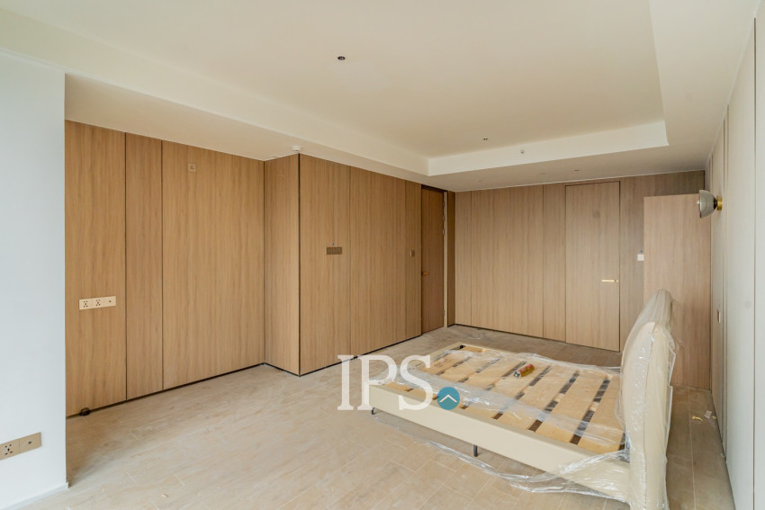 36th Floor Duplex 4 Bedroom Condo For Sale - Vue Aston, Nirouth, Phnom Penh