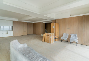 36th Floor Duplex 4 Bedroom Condo For Sale - Vue Aston, Nirouth, Phnom Penh thumbnail