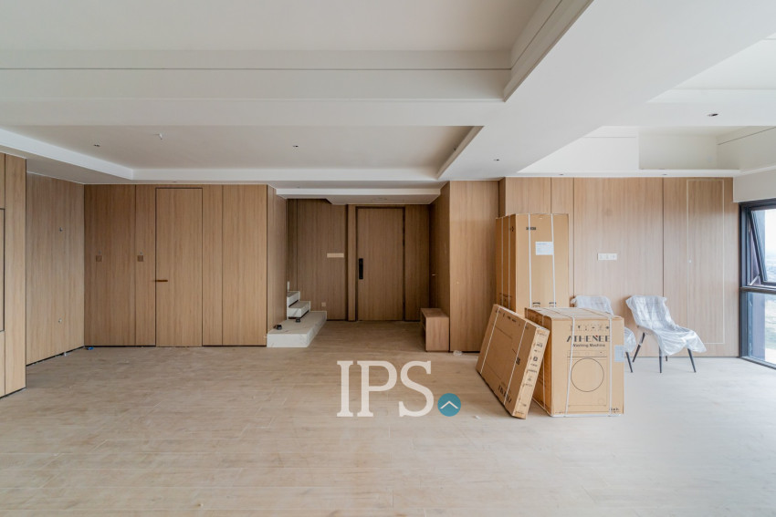 36th Floor Duplex 4 Bedroom Condo For Sale - Vue Aston, Nirouth, Phnom Penh