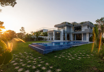 3 Bedroom Villa For Rent - Pagoda Beach, Koh Rong, Sihanoukville thumbnail