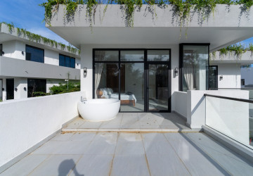 3 Bedroom Villa For Rent - Pagoda Beach, Koh Rong, Sihanoukville thumbnail