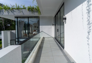 3 Bedroom Villa For Rent - Pagoda Beach, Koh Rong, Sihanoukville thumbnail